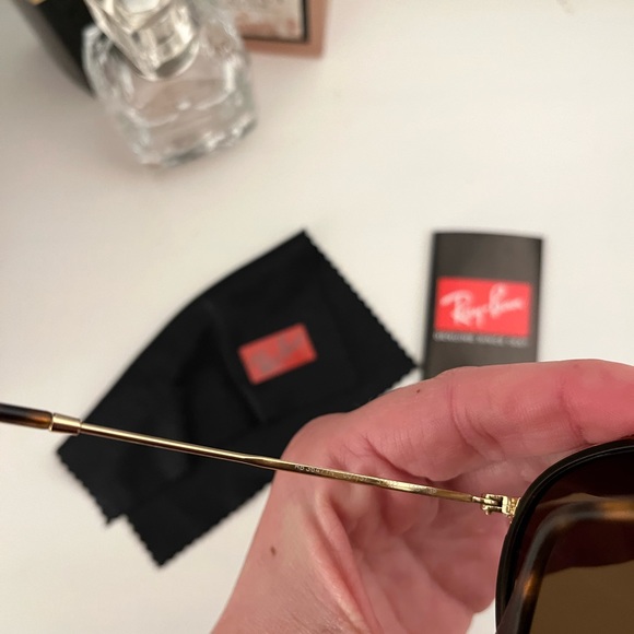 Polarized Round Double Bridge Ray-Ban Sunglasses - Picture 7 of 11